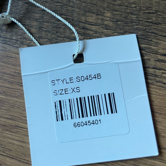 Size XS swim suit - Picture 3 of 5